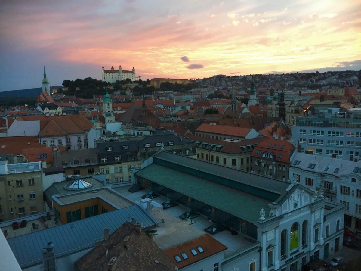 Top Floor Manderla Bratislava Exterior foto